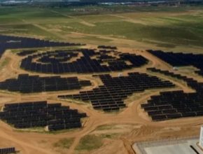 Čína provozuje i solární elektrárnu ve tvaru ikonické pandy