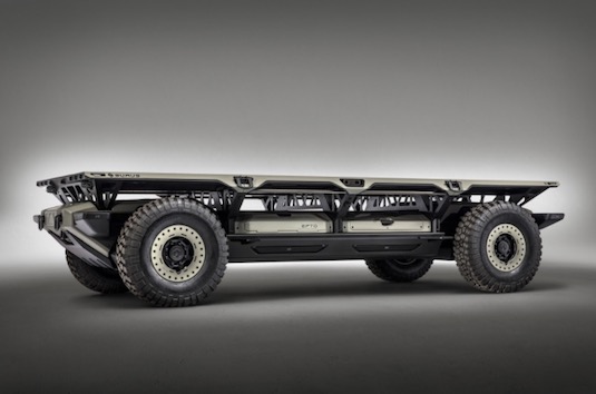 auto GM Surus robotické nákladní auto
