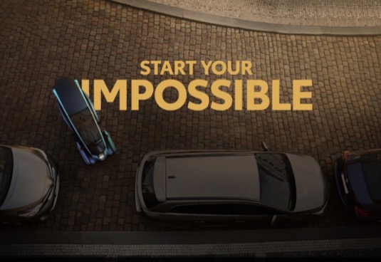 auto Totyota kampaň Start your Impossible
