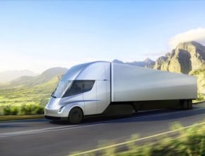 elektrický truck tahač Tesla Semi