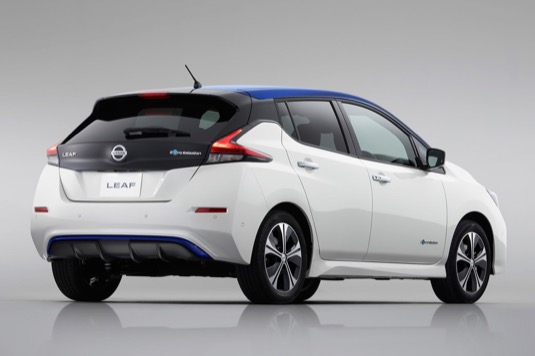 auto elektromobil nový Nissan Leaf 2018