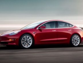 auto výroba elektromobilu Tesla Model 3