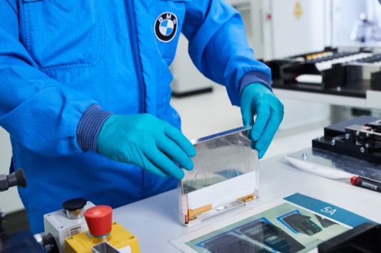 auto BMW vývoj prototypu baterie
