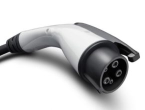 auto dobíjecí konektor pro elektromobily GM