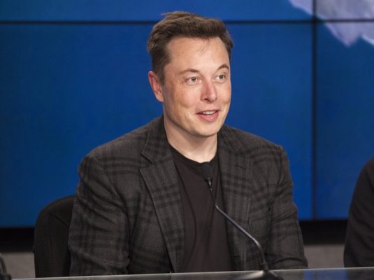 auto Elon Musk spoluzakladatel Tesla, SpaceX