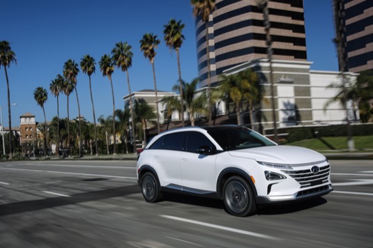 auto na vodík Hyundai Nexo CES 2018