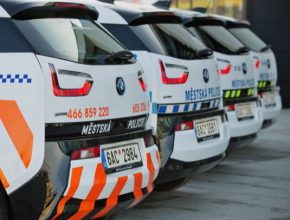 auto elektromobily BMW i3 slouží v Česku od minulého roku jako policejní vozy