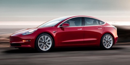auto elektromobil Tesla Model 3