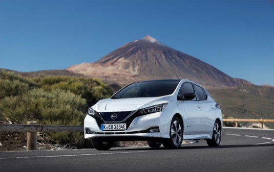 Nissan ohlásil přes 12 000 nových zákaznických objednávek Nissanu Leaf v Evropě za pouhých 90 dní.