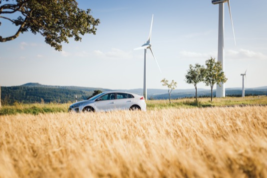 Elektromobil Hyundai Ioniq Electric obsadil první místo v hodnocení automobilů s nejnižšími provozními náklady na nezávislém webovém portálu Sust-it. Konkurovalo mu přitom 66 650 dalších vozidel.