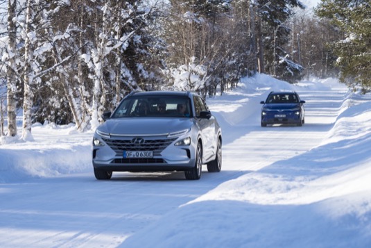 Nekompromisní testy zajišťují provozuschopnost elektrifikovaných vozidel Hyundai i při nízkých teplotách klesajících až k -35 °C.