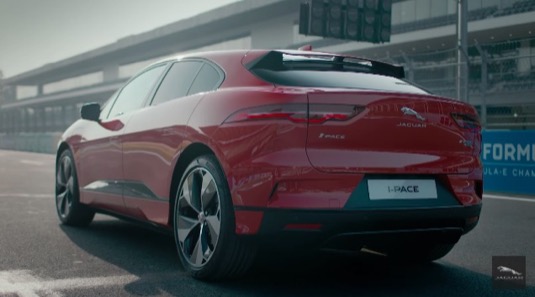 auto elektromobil Jaguar I-PACE