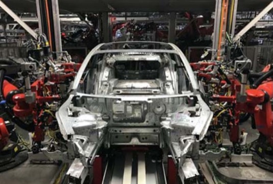 auto elektromobil výroba Tesla Model 3