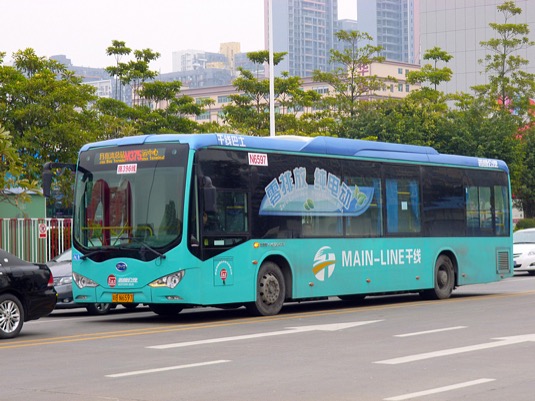 Elektrický autobus společnosti BYD v Číně.
