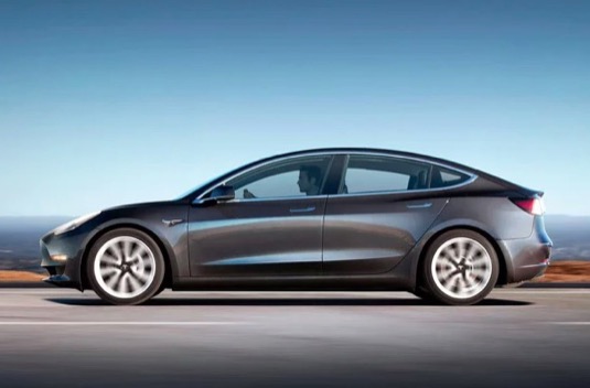 auto elektromobil Tesla Model 3 AWD dual motor