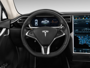 auto elektromobily volant Tesla Model S