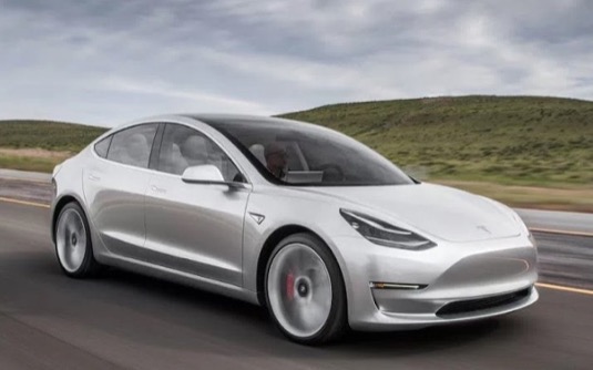 auto elektromobily Tesla Model 3