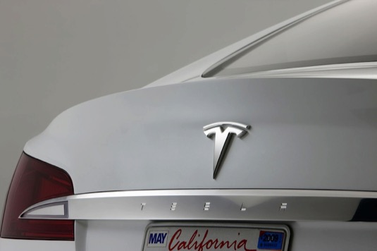 auto elektromobily Tesla logo znak