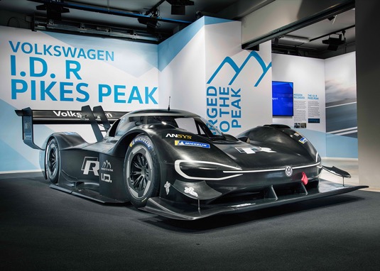 Elektricky poháněný supersportovní vůz odhalen: Volkswagen I.D. R Pikes Peak