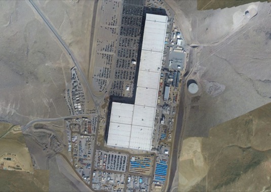 auto Tesla gigatovárna Sparks Nevada ledfen 2018