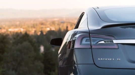 elektromobil Tesla Model S