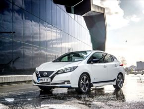 auto elektromobil nový Nissan Leaf