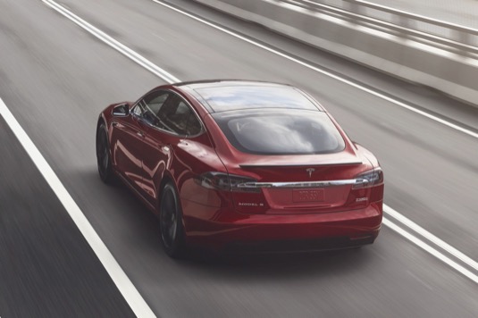 auto elektromobil Tesla Model S