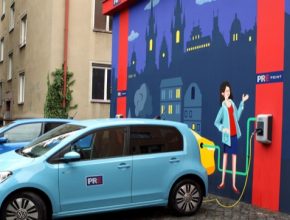 Uvedením pilotního provozu dobíjecí stanice s wallboxy v ulici Dvouletky se počet stanic PRE pro elektromobily v Praze přiblížil již číslu sedmdesát.