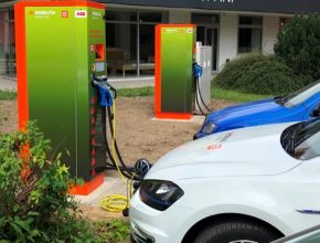 V České republice je aktuálně registrováno zhruba 2000 elektromobilů. Loni přibylo 400 vozů na elektrický pohon, letos zatím jen do konce května 277.