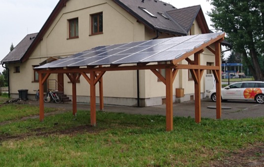 Dokončení Carportu v Karviné se plánuje na přelomu června a července 2018, slavnostní otevření za účasti elektromobilistů, místních i krajských politiků a dalších pozvaných hostí ve čtvrtek 19.7.2018.