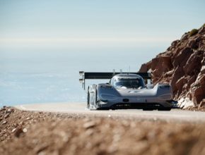 auto elektromobil Volkswagen I.D. R Pikes Peak