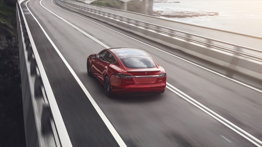 auto elektromobil Tesla Model S dotace na nákup německo vracení