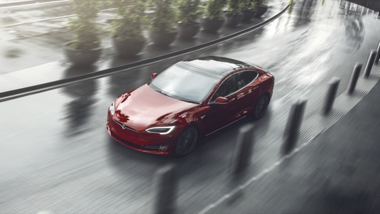 auto elektromobil Tesla Model S