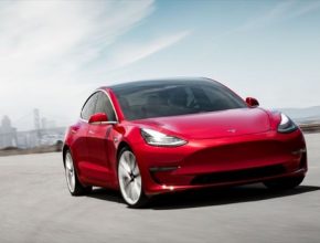 auto elektromobil Tesla Model 3
