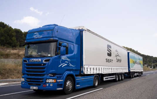 Nákladní souprava s délkou přes 30 metrů je testována na trase Zaragoza-Martorell. Přináší 25% úsporu nákladů na logistiku a měla by snížit nehodovost.
