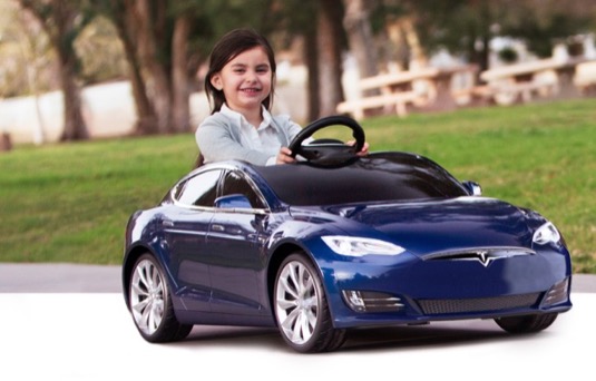 auto mini hračky děti elektromobil Tesla Model S