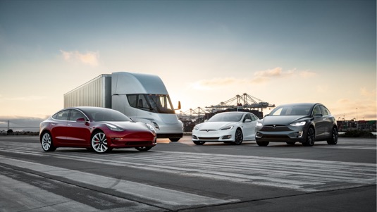auto elektromobily Tesla Model S, X, Tesla Model 3 a Tesla Semi