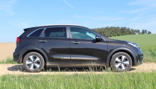 auto test plug-in hybridu Kia Niro PHEV