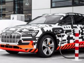 auto elektromobil Audi e-tron