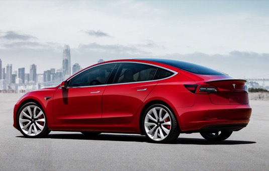 auto elektromobil Tesla Model 3