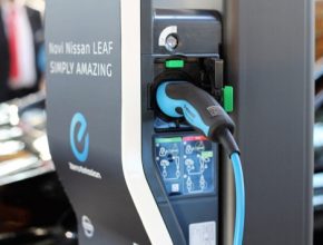 Společnost Operátor ICT a.s. dává obyvatelům Prahy a nejen jim možnost hlasovat kde budou nové nabíjecí stanice pro elektromobily.