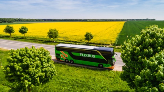 U příležitosti letošního Evropského týdne mobility, který se koná 16. – 22. září, zveřejňuje FlixBus statistiky zaměřené na sociální a ekologické aspekty cestování dálkovým autobusem v Evropě.