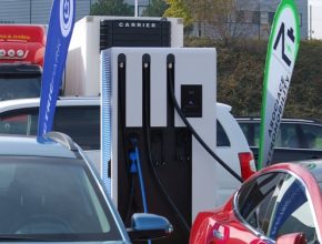 V České republice byla nainstalována první nabíjecí stanice pro elektromobily o výkonu 100 kW