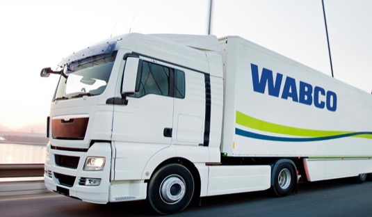 Valeo a Wabco spojí síly. V praze se budou vyvíjet nejmodernější aktivní bezpečnostní technologie pro nákladní vozidla.