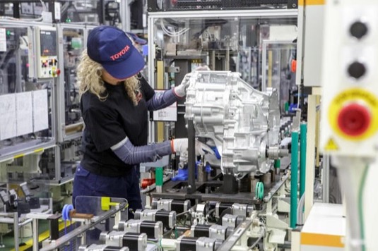 Toyota chce prodávat celosvětově do roku 2030 přes 5,5 milionu elektrifikovaných vozidel ročně, včetně jednoho milionu vozidel s nulovými emisemi.