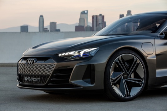 Elektromobil Audi e-tron GT concept
