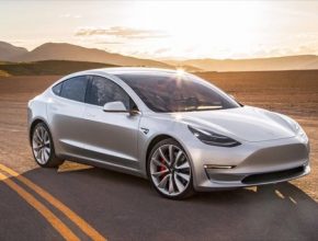 auto elektromobil Tesla Model 3