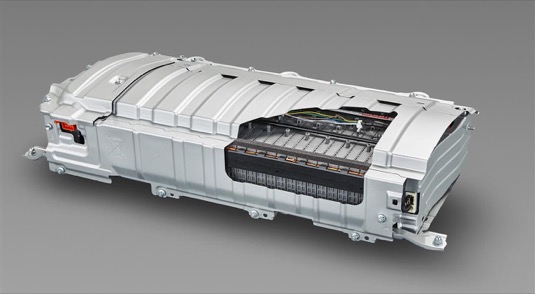 Vědci z Toyota Research Institute North America (TRINA) a australské University Monash totiž vytvořili zcela nové elektrolyty.