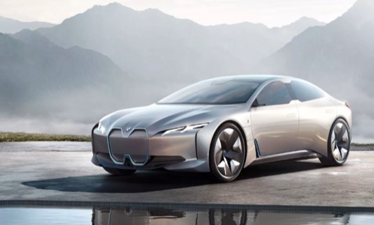 auto elektromobil výroba BMW i4 továrna Mnichov
