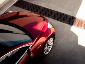 auto elektromobil Tesla Model 3